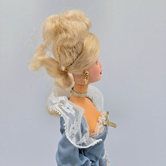 Barbie Princess Of The Danish Court Dolls Of The World 2002 56216 Doll Read - Picture 11 of 16